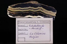 schalenblende la calamine belgien 1991.jpg